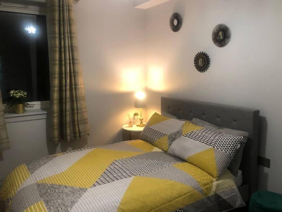 Royal Mile Famous Canongate Flat Единбург Екстер'єр фото