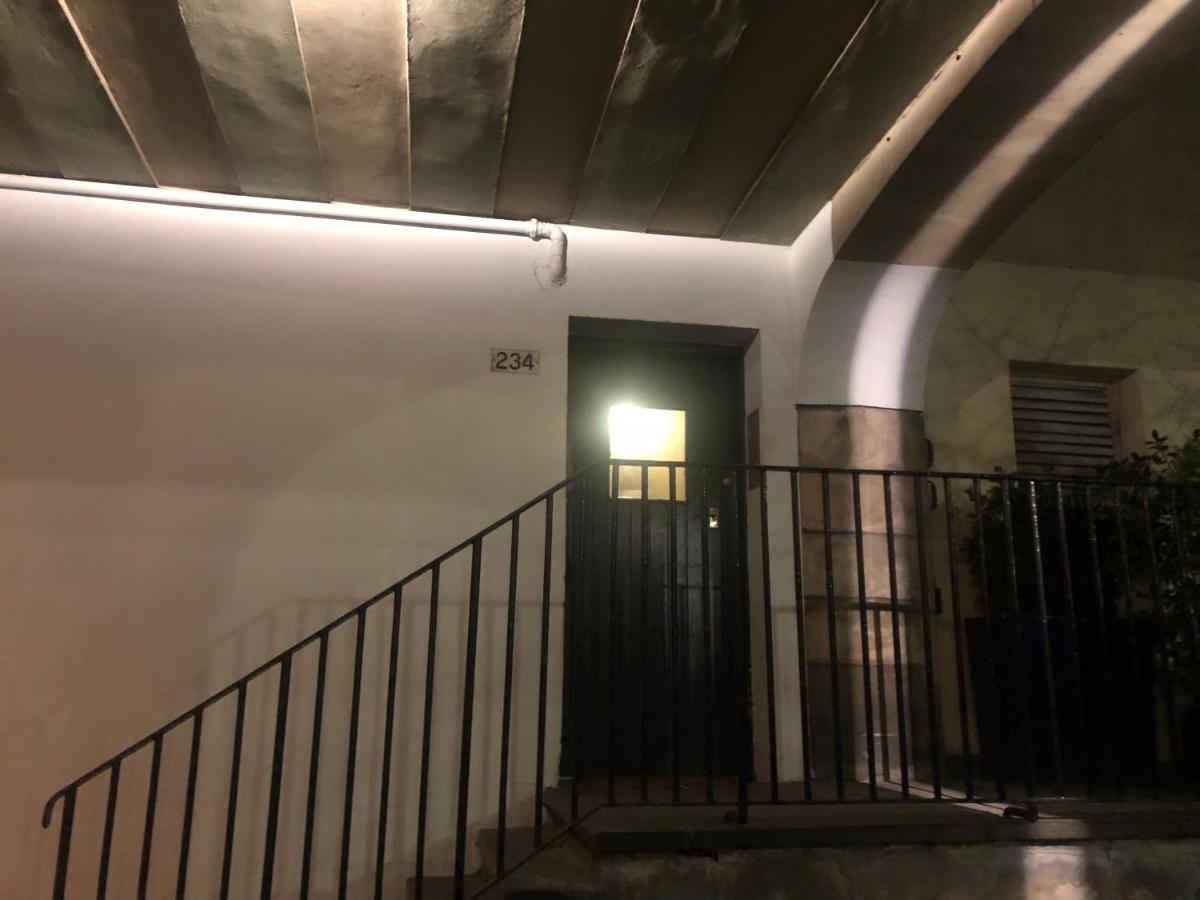 Royal Mile Famous Canongate Flat Единбург Екстер'єр фото